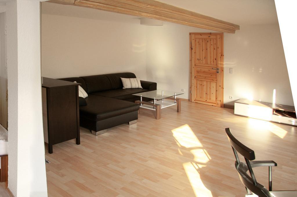 3 Seiten Ferienwohnung جينا الغرفة الصورة