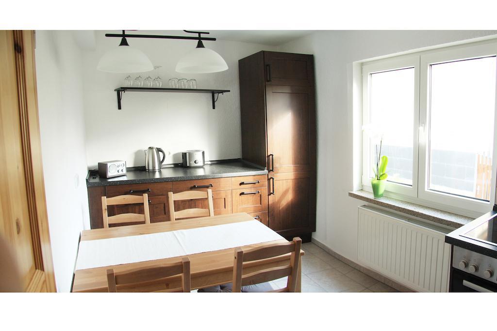 3 Seiten Ferienwohnung جينا الغرفة الصورة